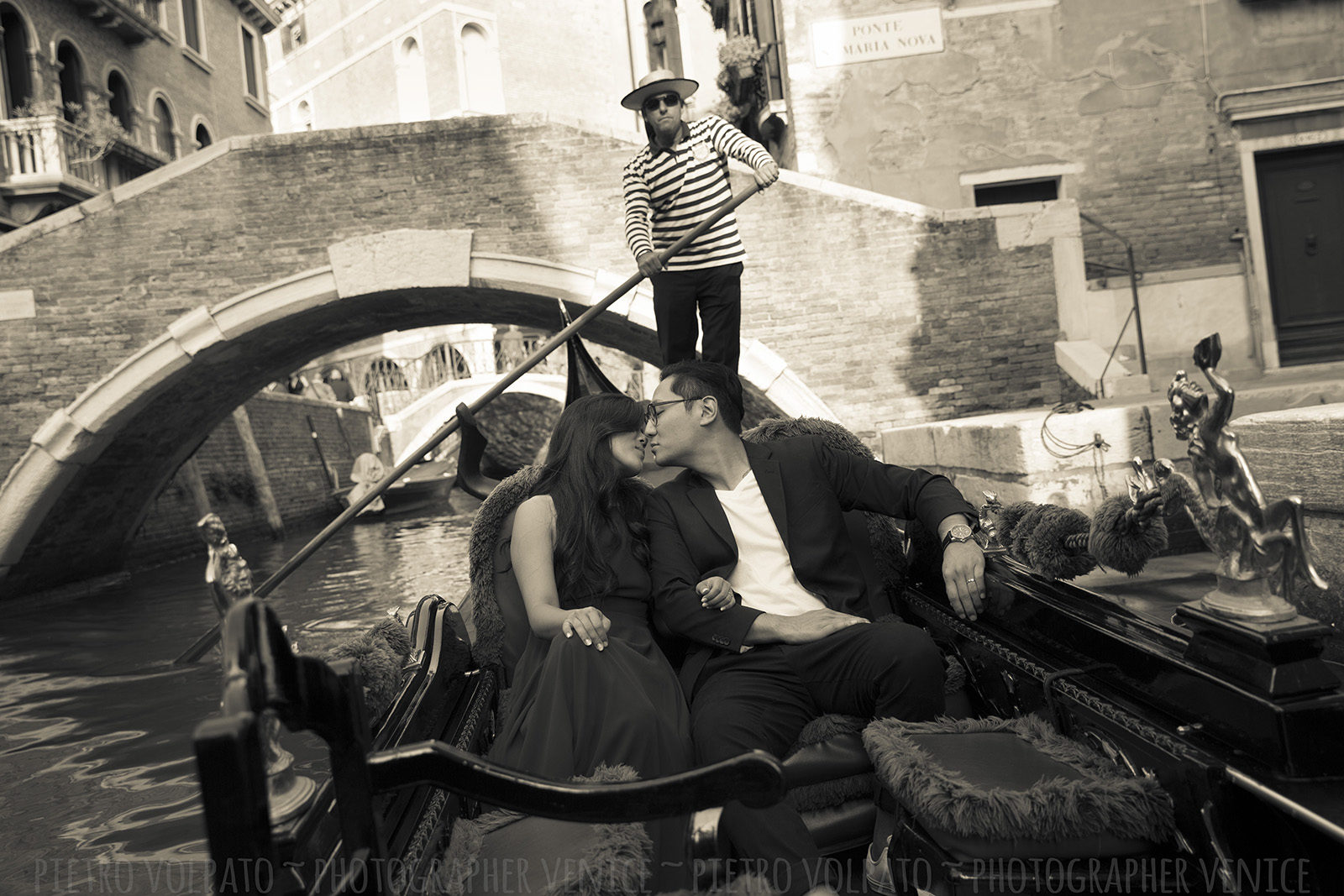 Fotografo Venezia servizio foto romantico divertente