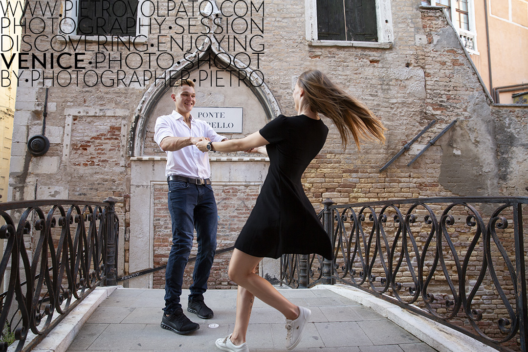 Love story, servizio fotografico di coppia a Venezia realizzata dal fotografo locale Pietro Volpato.