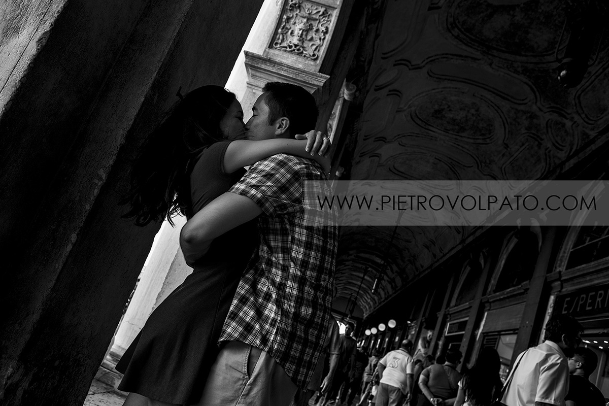 Venezia fotografo servizio foto innamorati