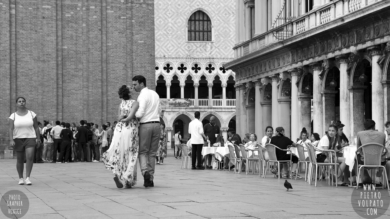 photographer venice italy honeymoon