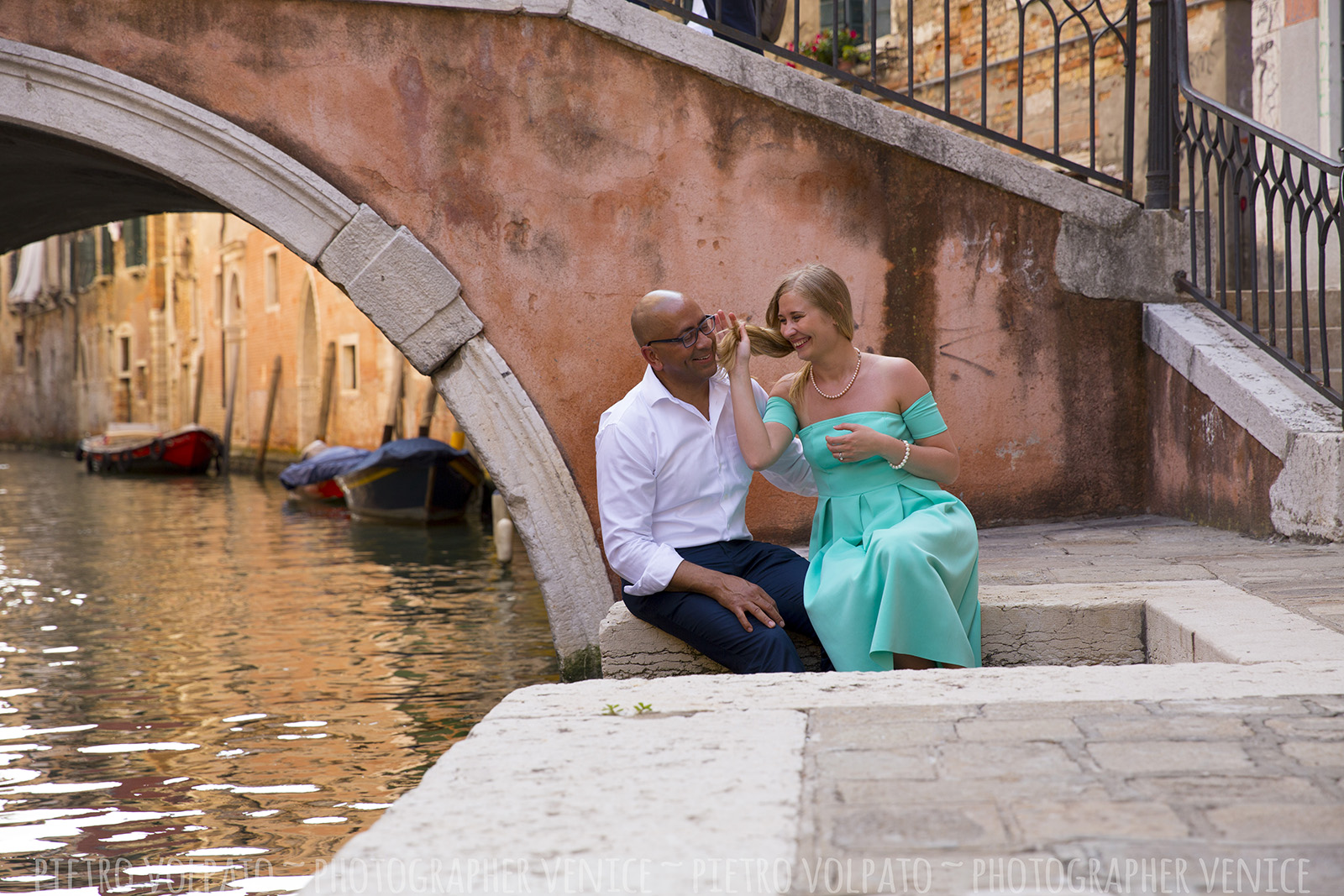 Photographer in Venice for vacation photo shoot