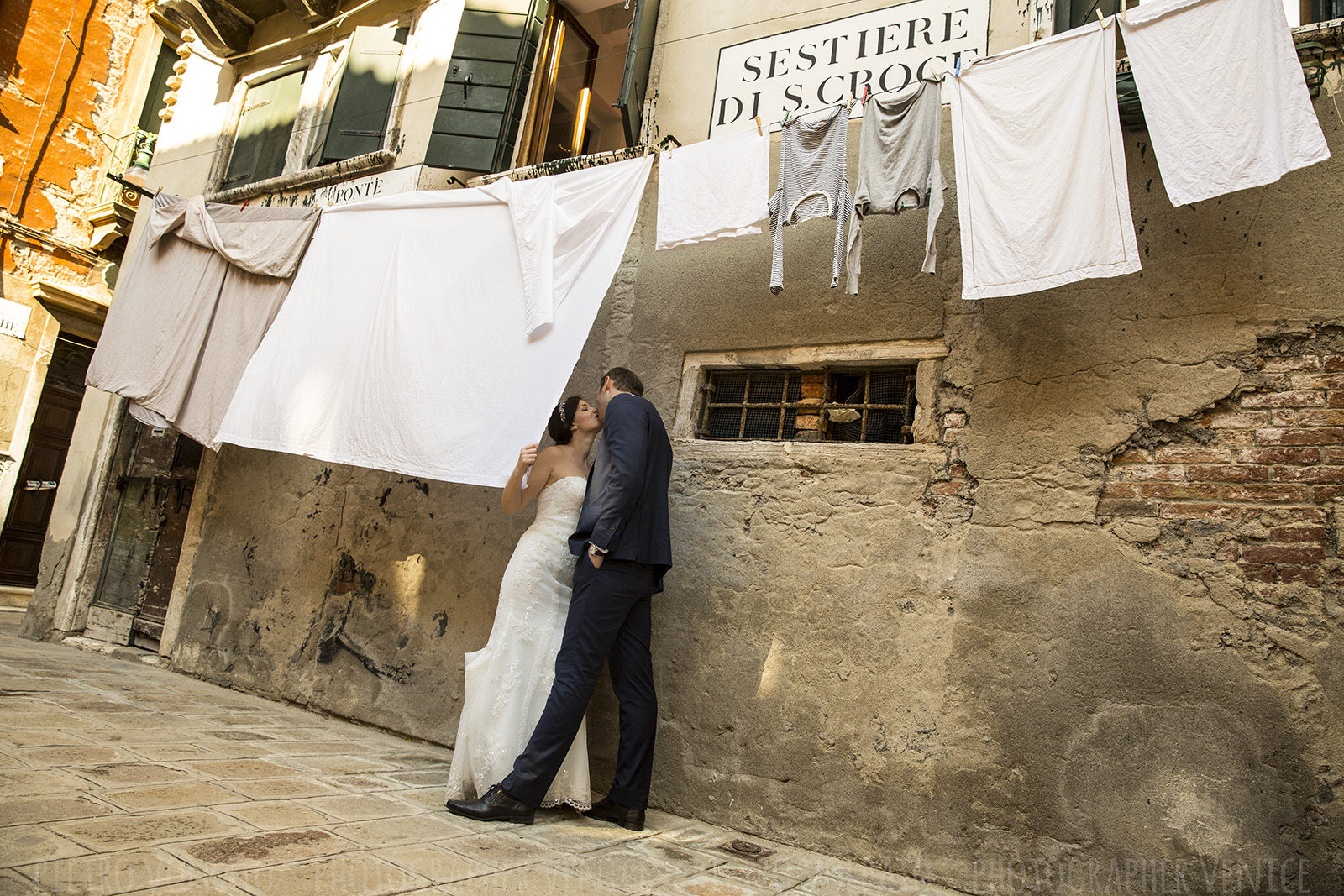 Photographer in Venice Italy for honeymoon photography session ~ Romantic pictures for couple vacation in Venice