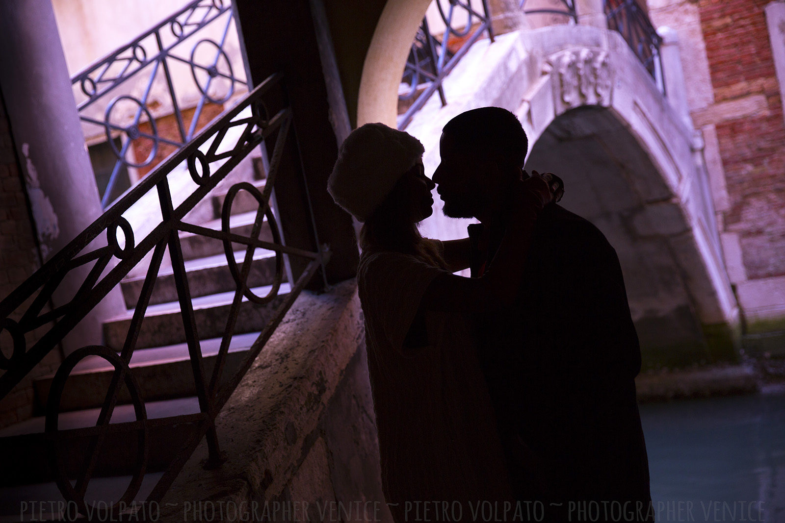 photographer venice love story vacation photos