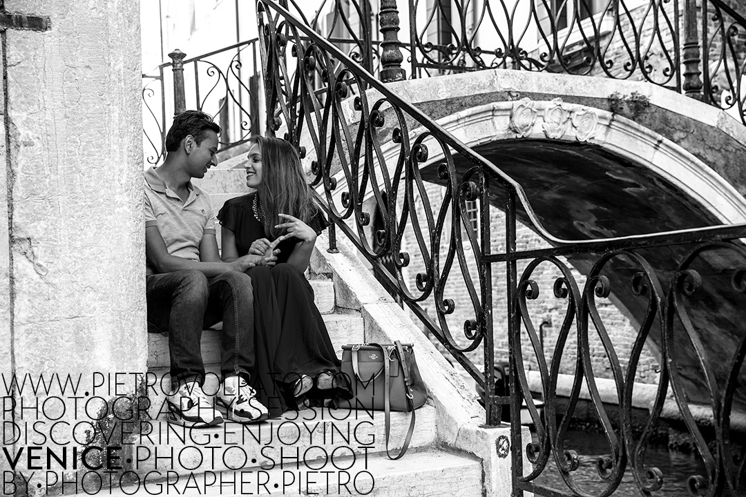 Venice photographer for a vacation photo shoot and tour. Romantic and fun photos of a couple in Venice during a photo walk and gondola ride.