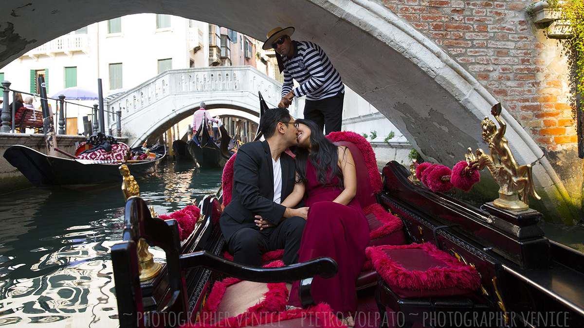 honeymoon photography session venice