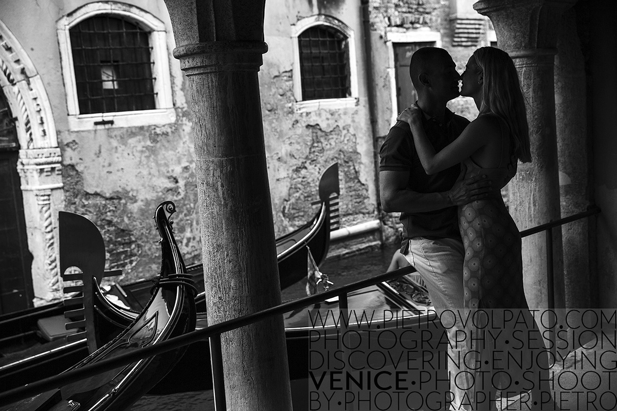 Venice photographer honeymoon photo shoot