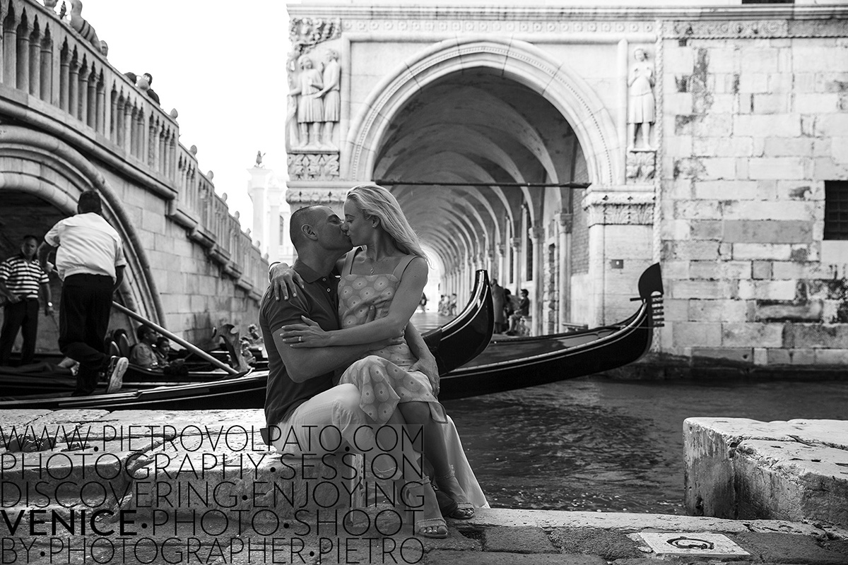 Venice photographer honeymoon photo shoot