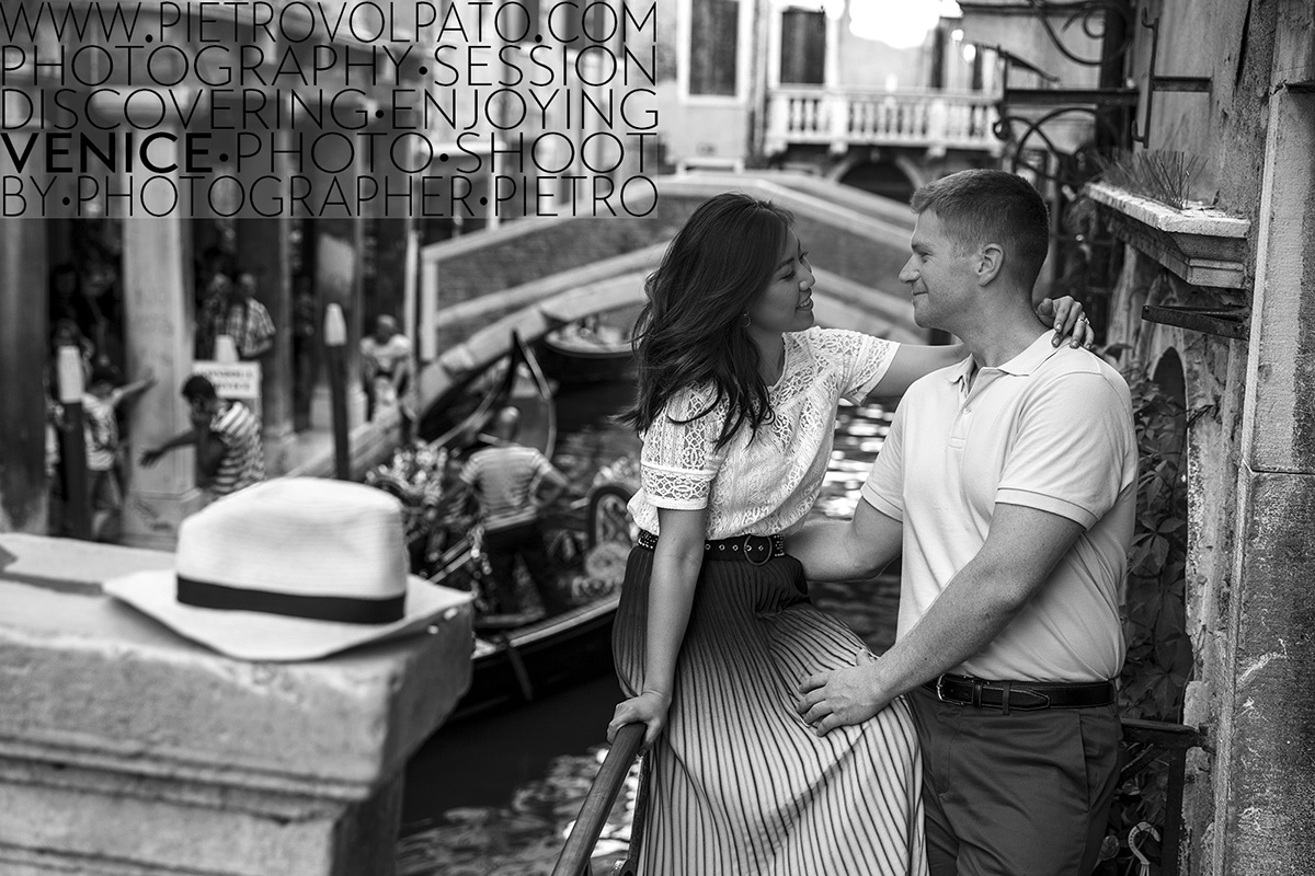 photographer venice couple vacation photo session