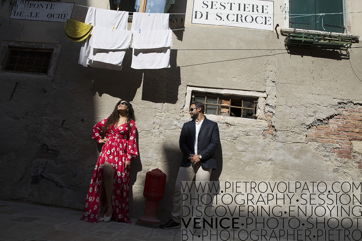 couple photography session tour venice