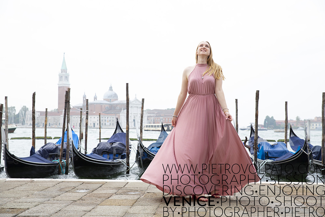 Lifestyle Photo Shoot with Pietro Photographer in Venice Italy