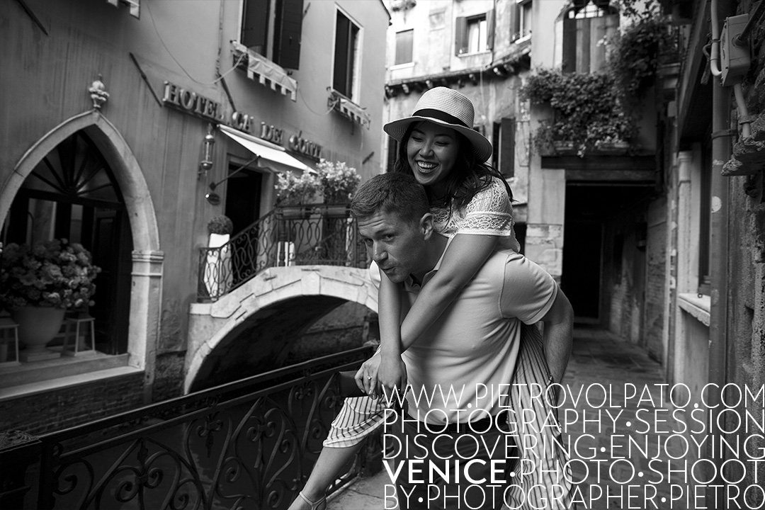 Photoshoot and tour in Venice by photographer Pietro Volpato