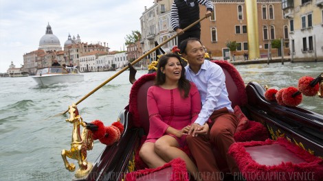 Vacation Photographer in Venice for Photo Shoot