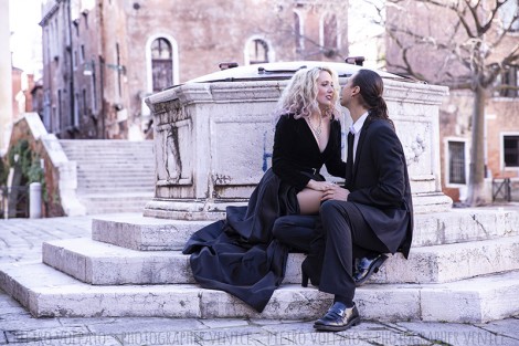 Photographer in Venice for Couple Photo Shoot