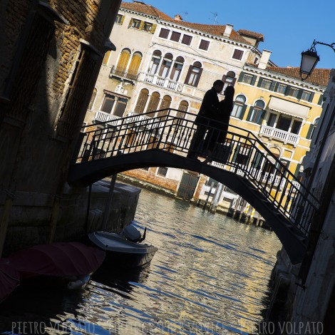 Photographer in Venice for Romantic Couple Pictures